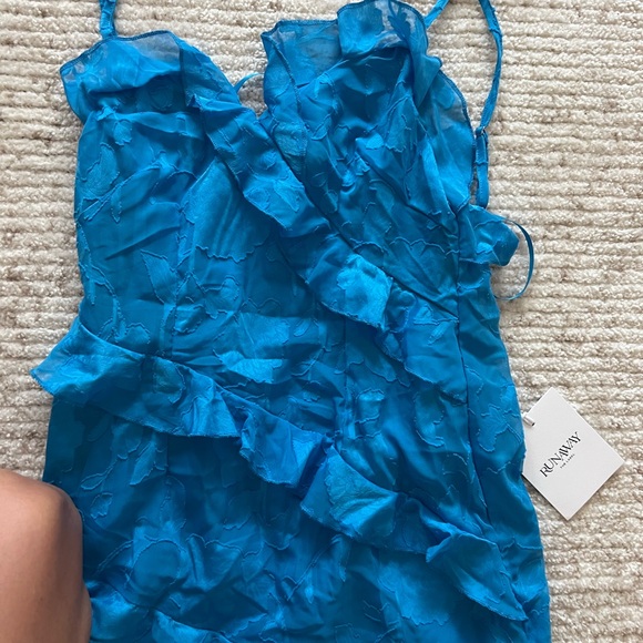 Runaway the Label - Mandevilla Maxi Dress - Picture 2 of 5